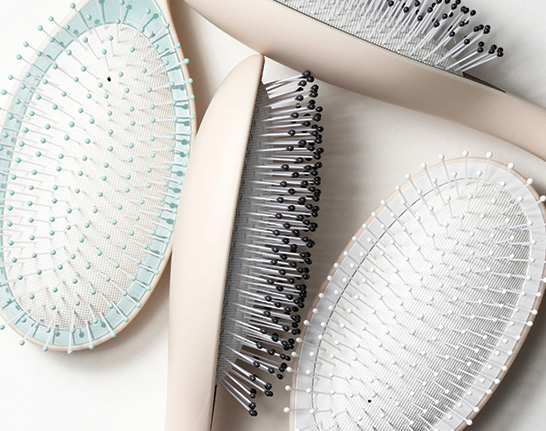 Nettoyage de brosses à cheveux